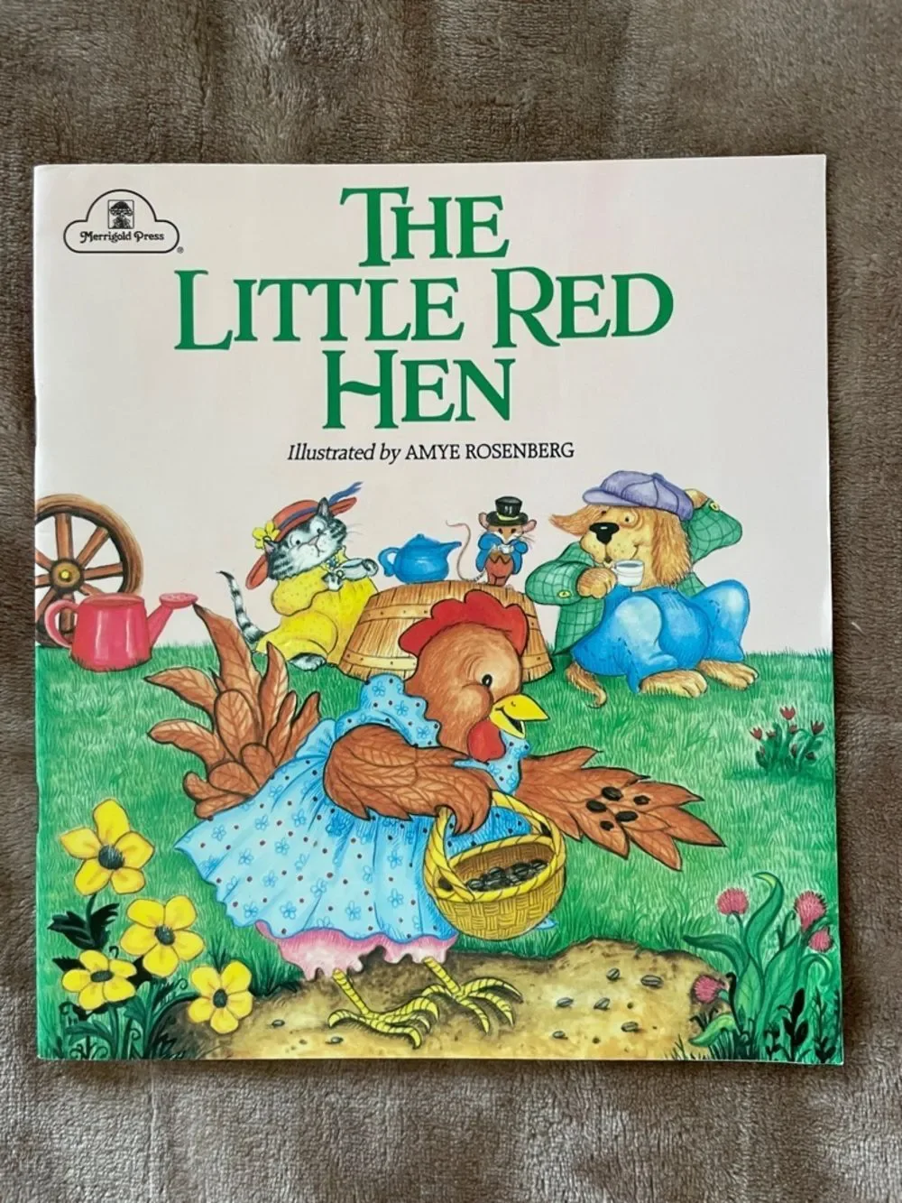 Merrigold Press The Little Red Hen Illustrated Book - Green & White Cover
